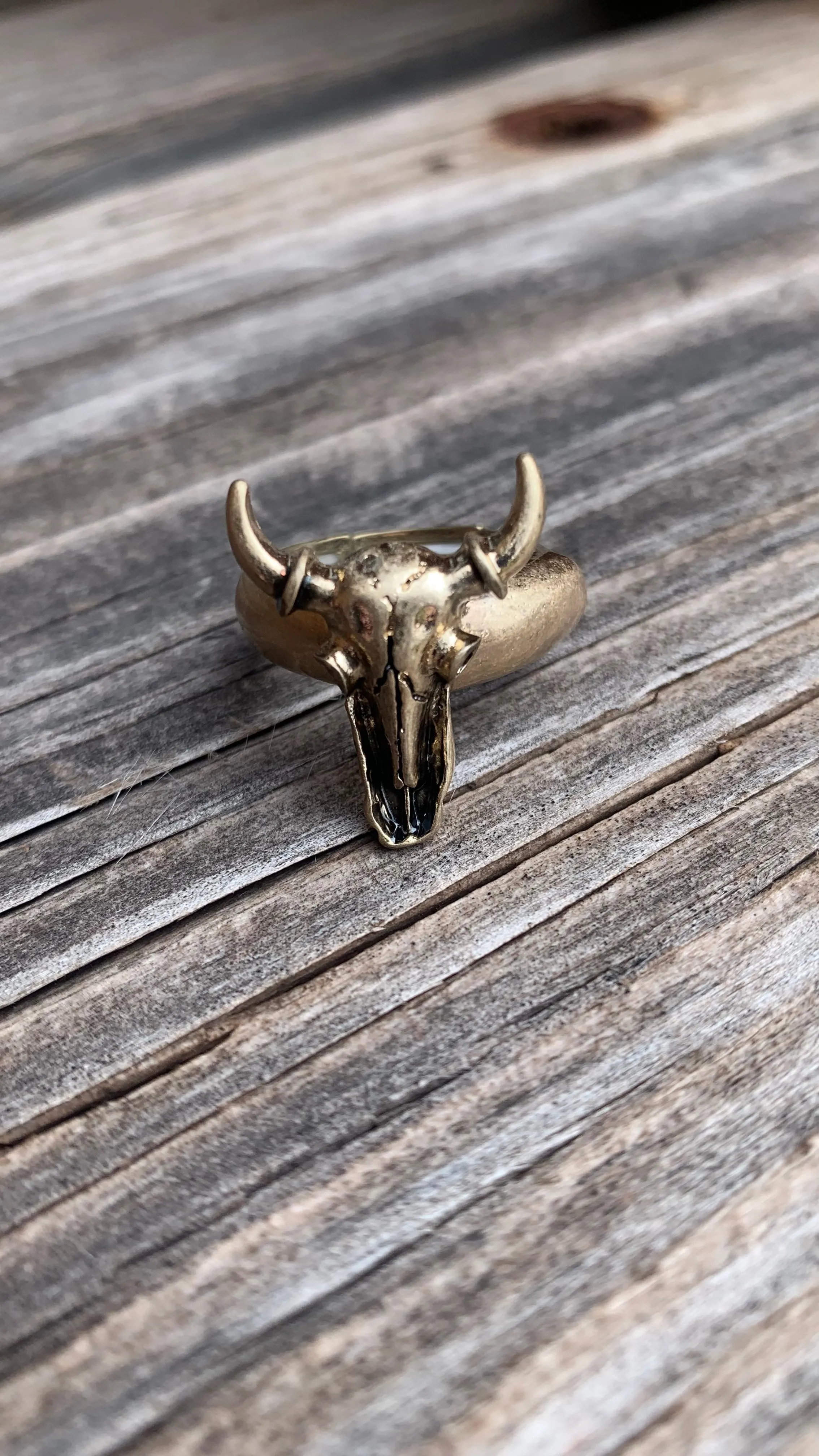 Goldtone Steer Metal Ring