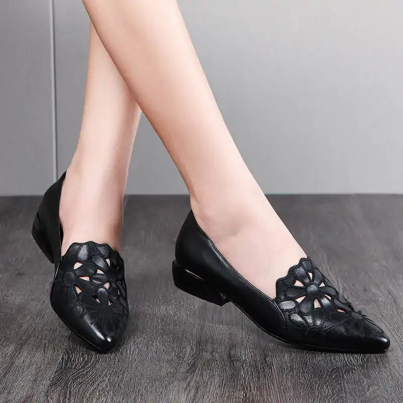 Vegan leather shoes with brocade